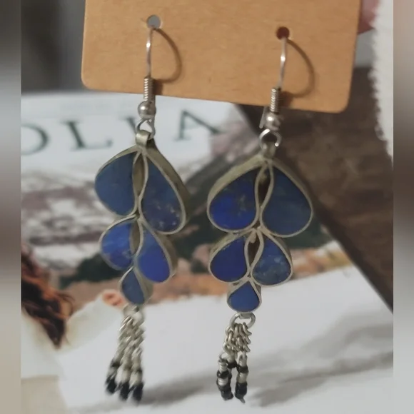 SOUTHWESTERN Stone Dangle Earrings - Picture 3 of 4
